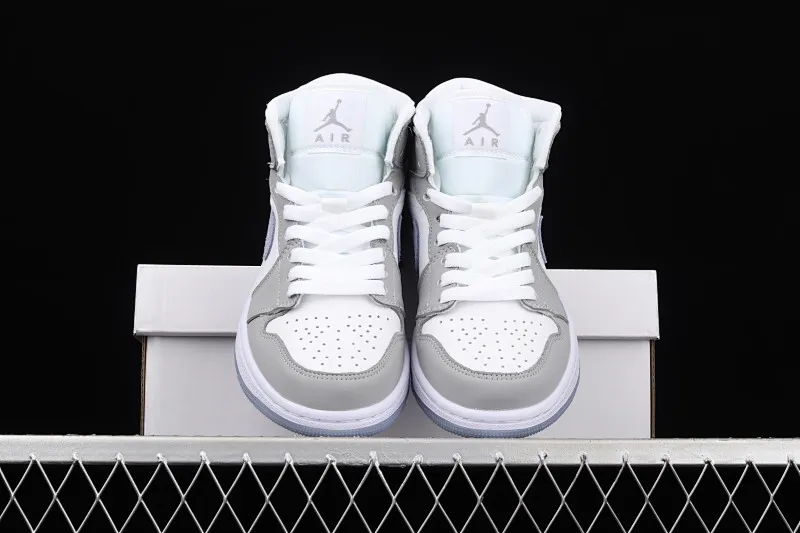 All Categories Air Jordan Jordan Series Basketball Shoes Air Jordan 1 Mid Air Jordan 1 Mid AJ1 Joe 1 Wolf Gray Mid-top Casual Sports Shoes BQ6472-105